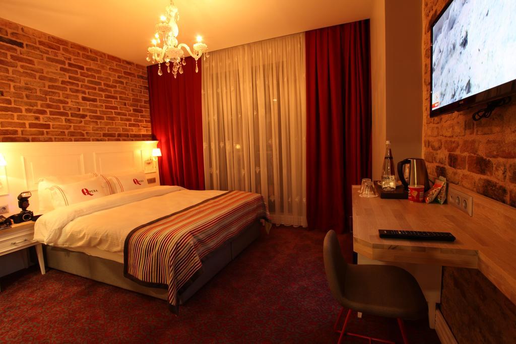 Q Pera Hotel (Adults Only) Istanboel Buitenkant foto