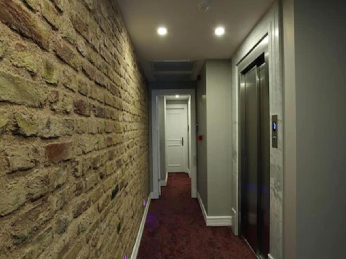 Q Pera Hotel (Adults Only) Istanboel Buitenkant foto